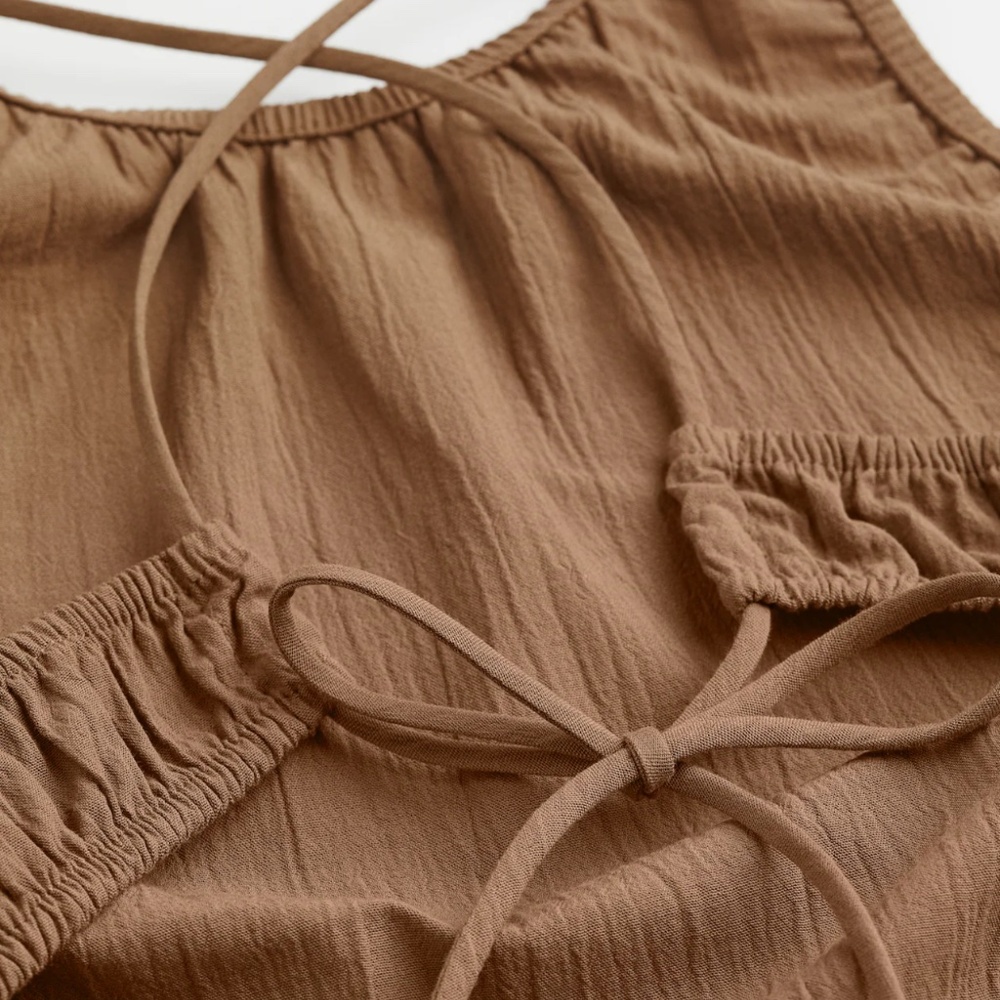 H&M GATHERED CUT-OUT DRESS - Picture 3 of 4
